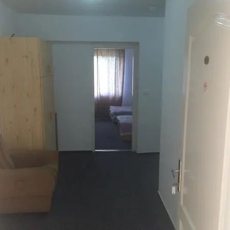 Отель Hotel Revfueloep *